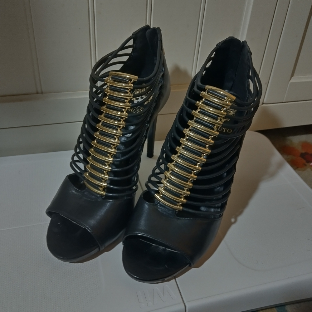 Vince Camuto Heels